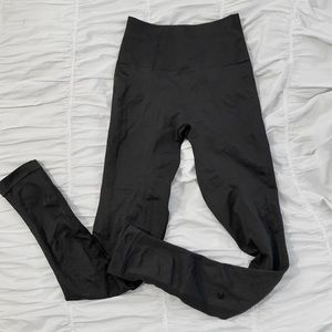 TLululemon full length high waisted leggings